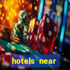 hotels near hollywood casino