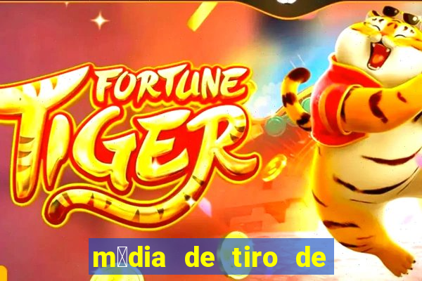 m茅dia de tiro de meta por jogo